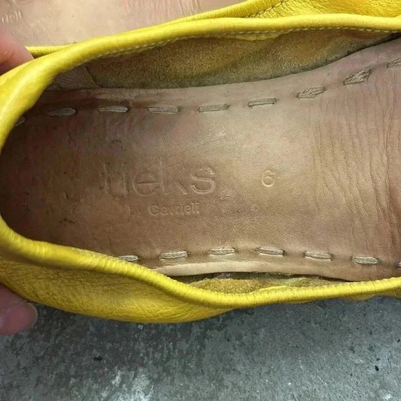 Tieks flat shoes yellow - Picture 5 of 5